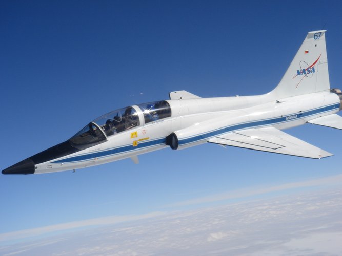 NASA T38 jet during formation flying