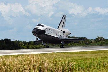 Endeavour landing at NASA's Kennedy Space Center, Florida