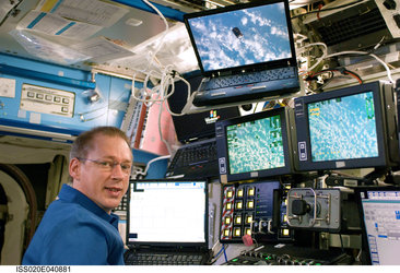 Monitoring the Japanese H-II Transfer Vehicle as it approaches the ISS